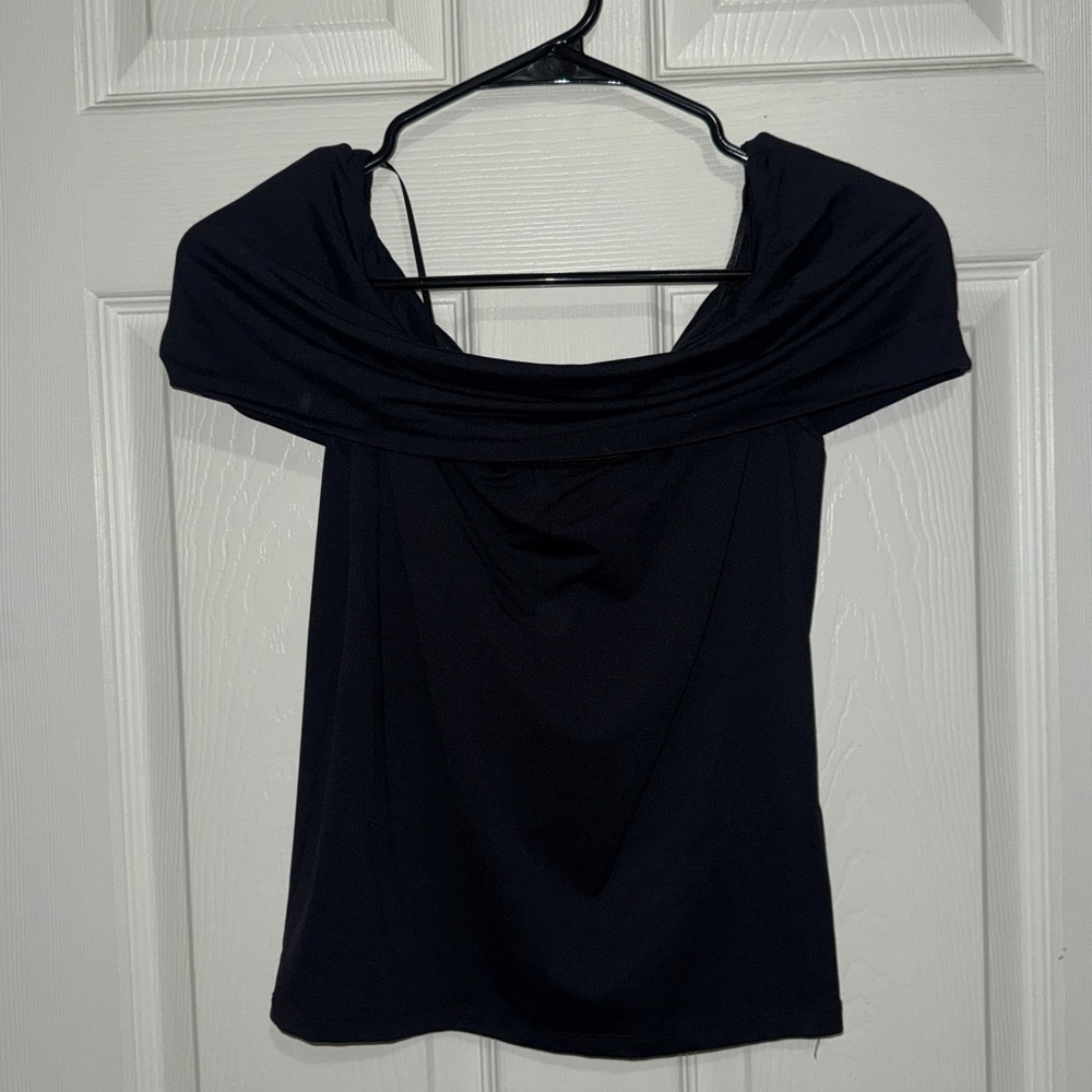 NWT Pull&Bear Off the Shoulder Women’s Top - Black